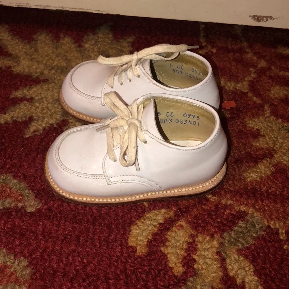 STRIDE RITE Baby white leather Walkers EXCELLENT CONDITION